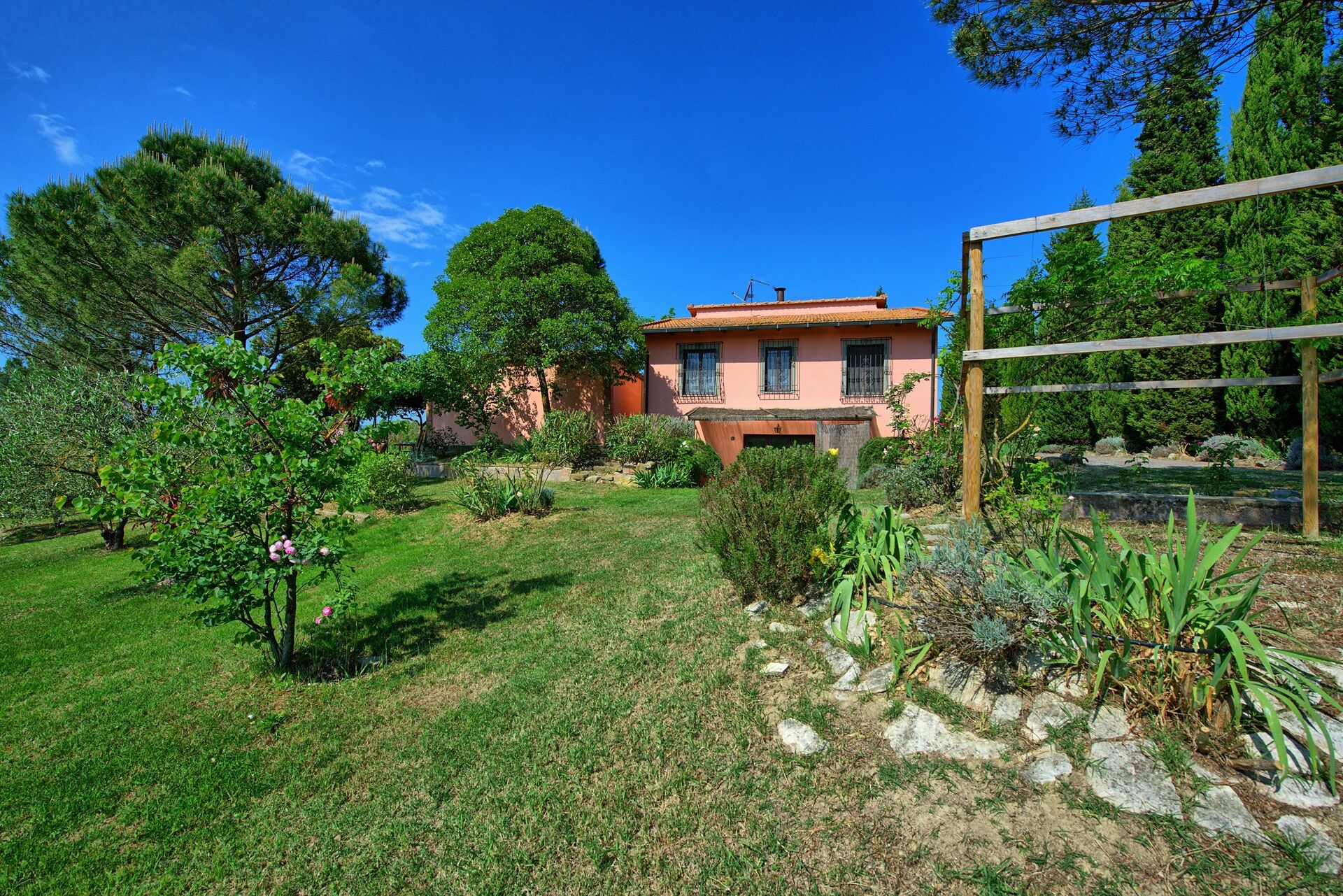 Casa Cipressi interieur in Sciano