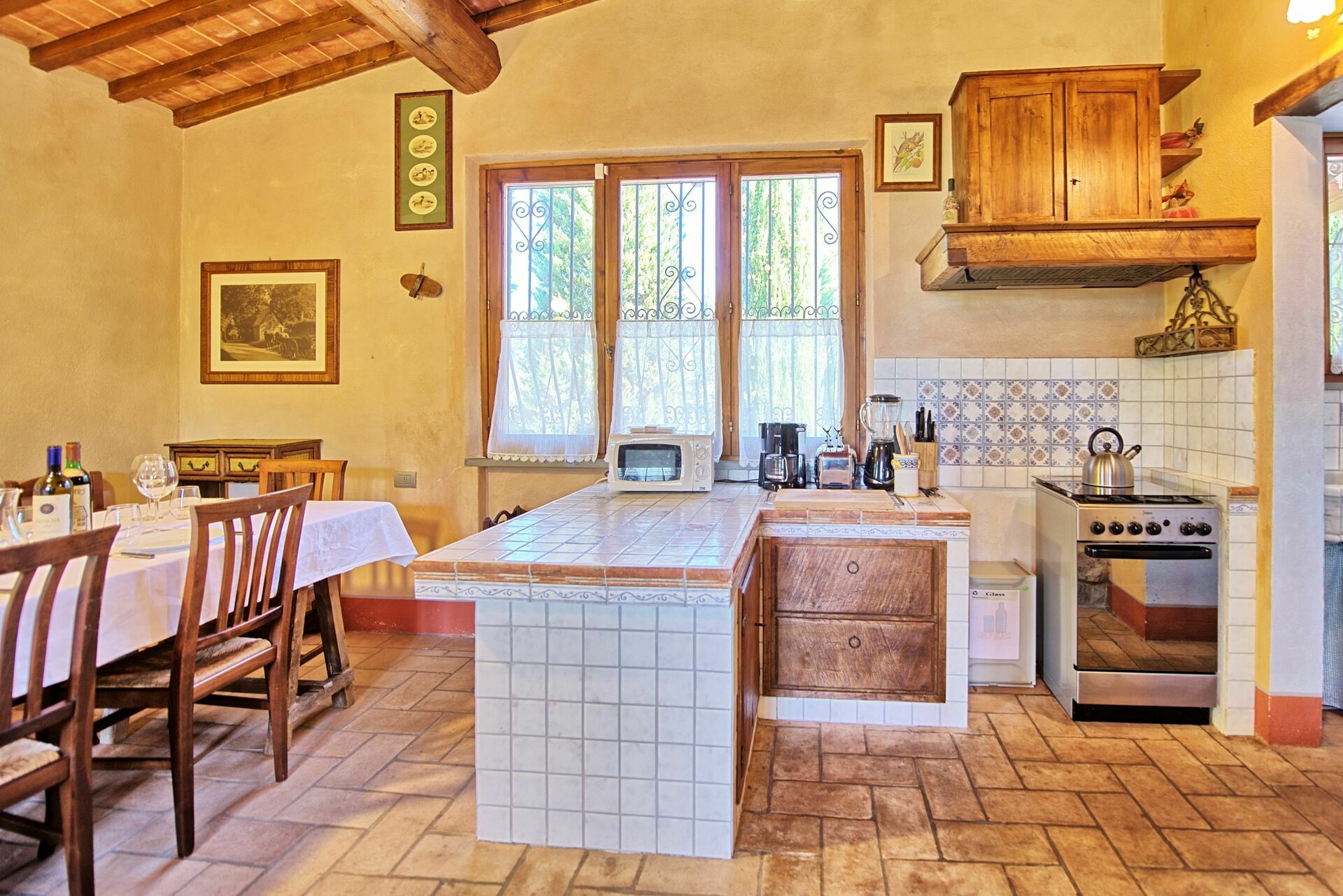 Casa Cipressi keuken in Sciano