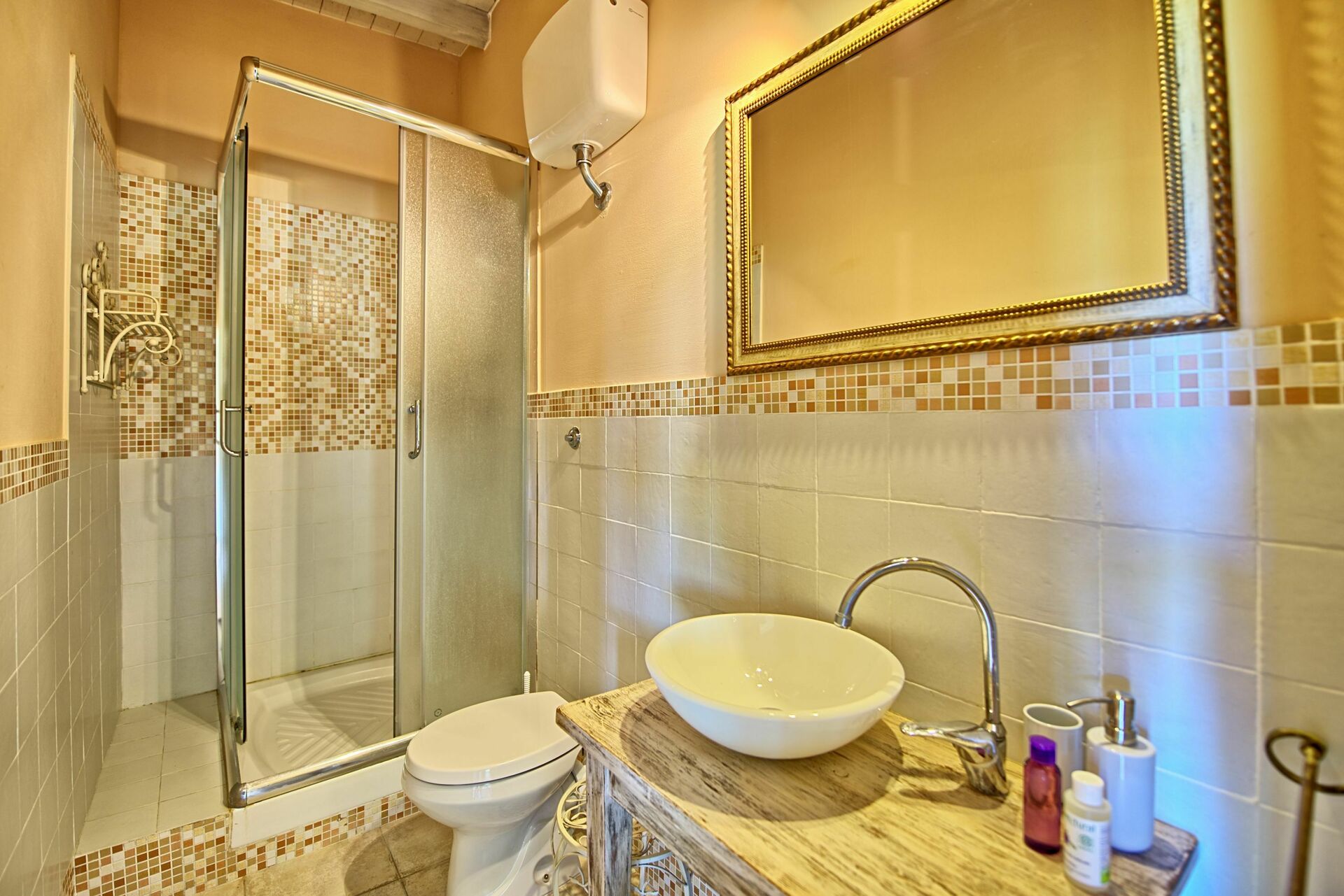 Casa Cipressi keuken in Sciano