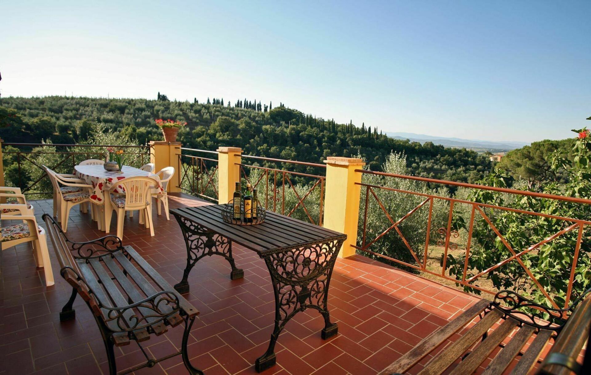 Villa Gloria tuin in Lucignano