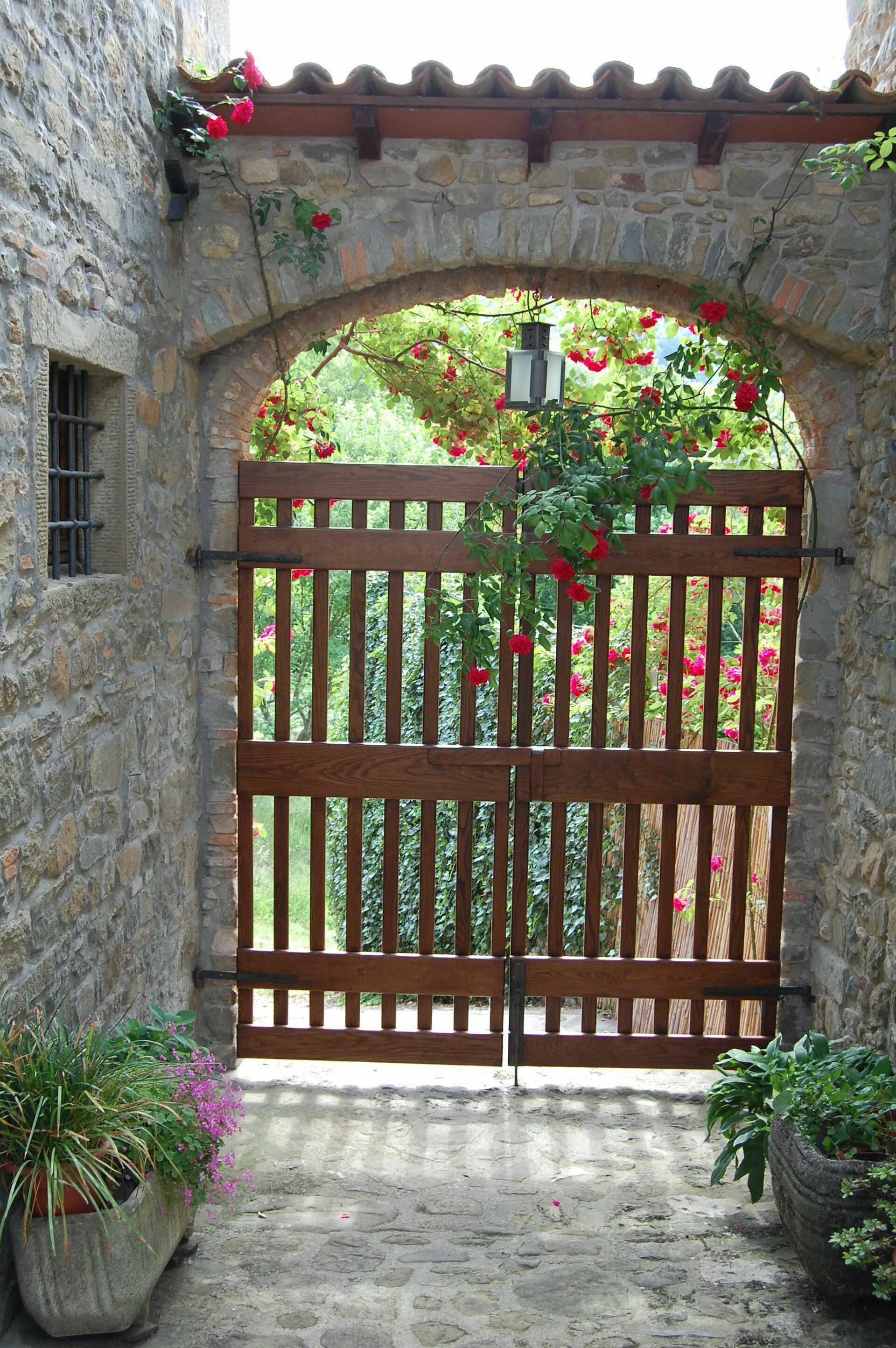 Villa Il Nido keuken in Castelnuovo Di Garfagnana