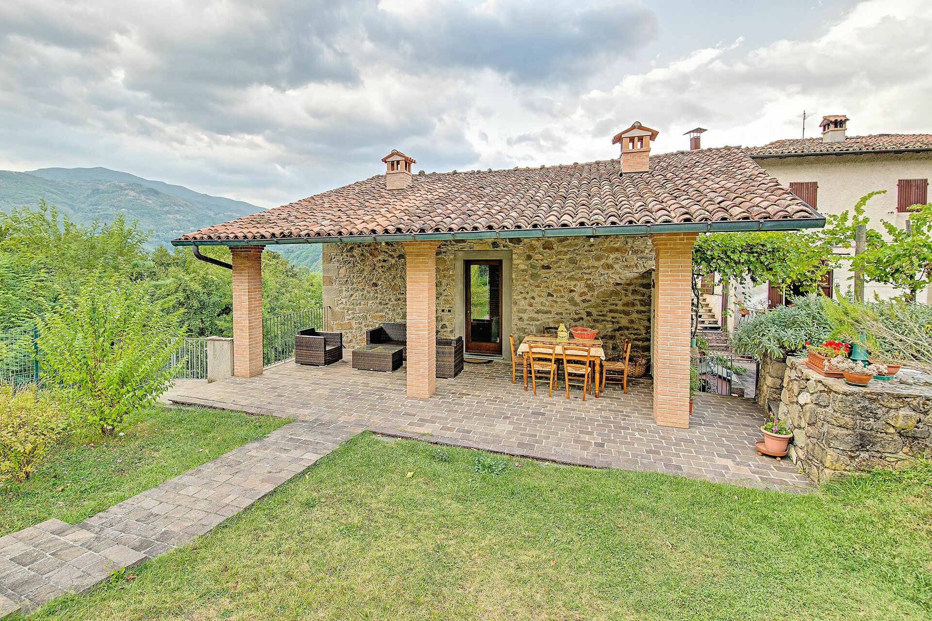 Villa Il Nido badkamer in Castelnuovo Di Garfagnana