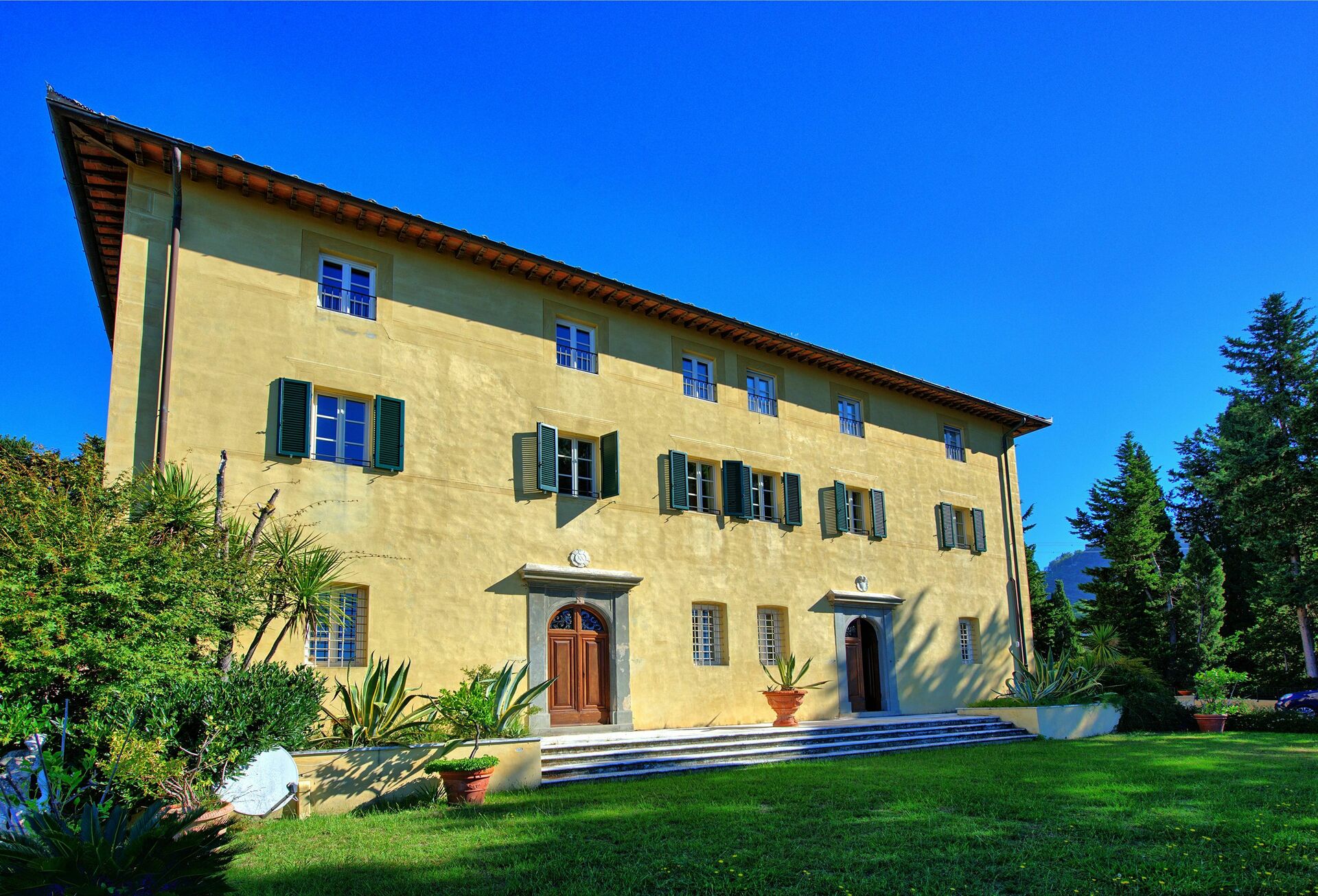 Villa Camaiore tuin in Camaiore