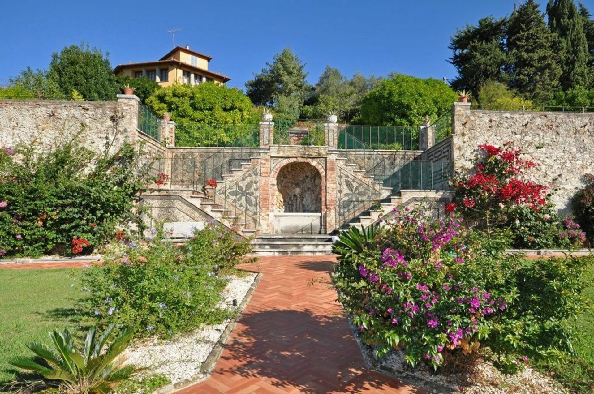Villa Camaiore tuin in Camaiore