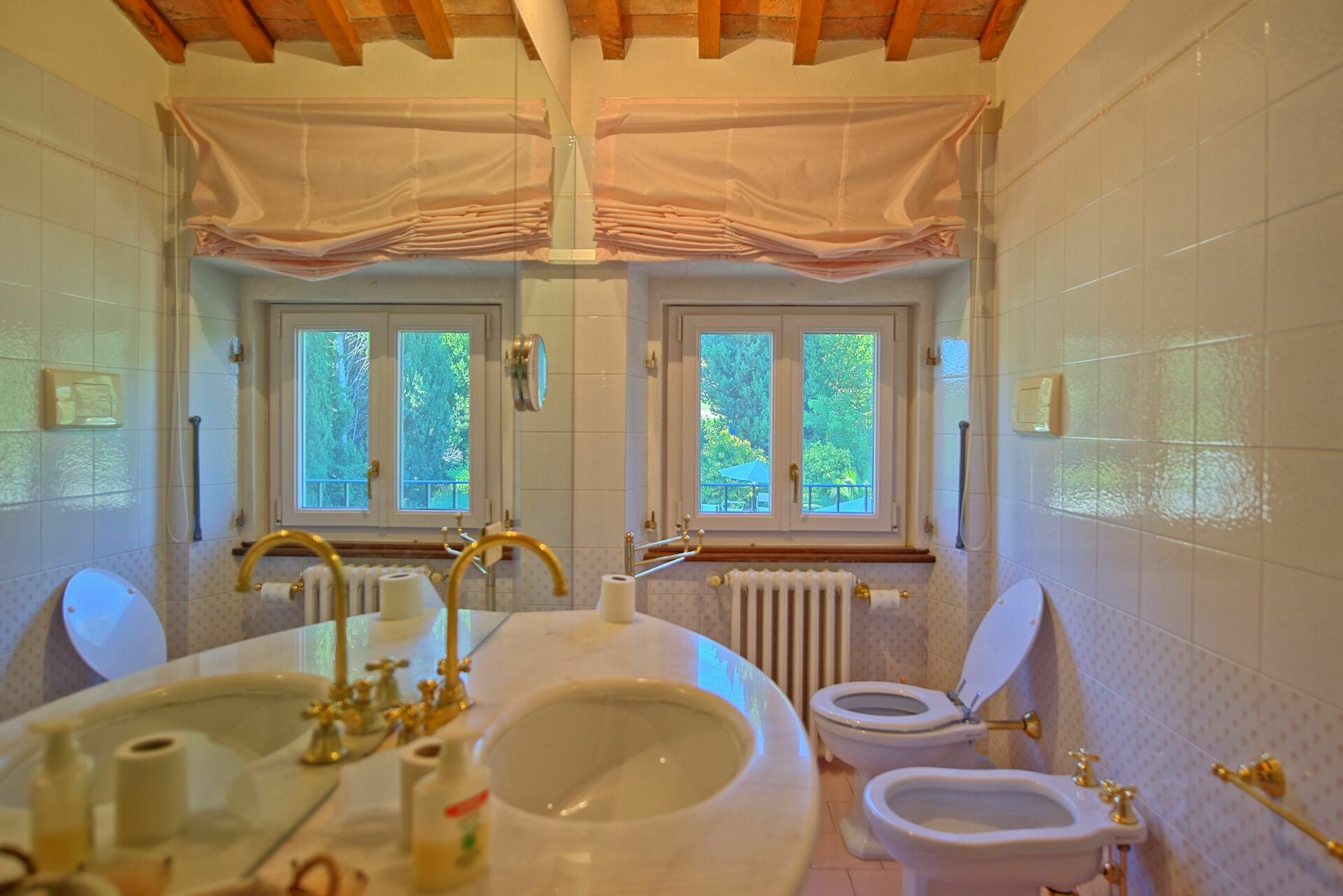 Villa Camaiore badkamer in Camaiore