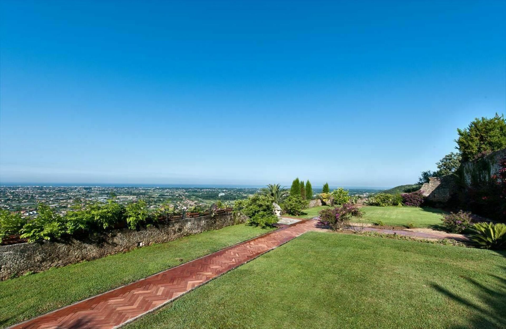 Villa Camaiore keuken in Camaiore