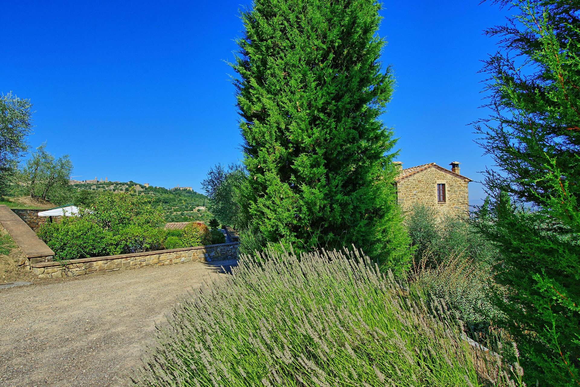 Villa Montalcino slaapkamer in Montalcino