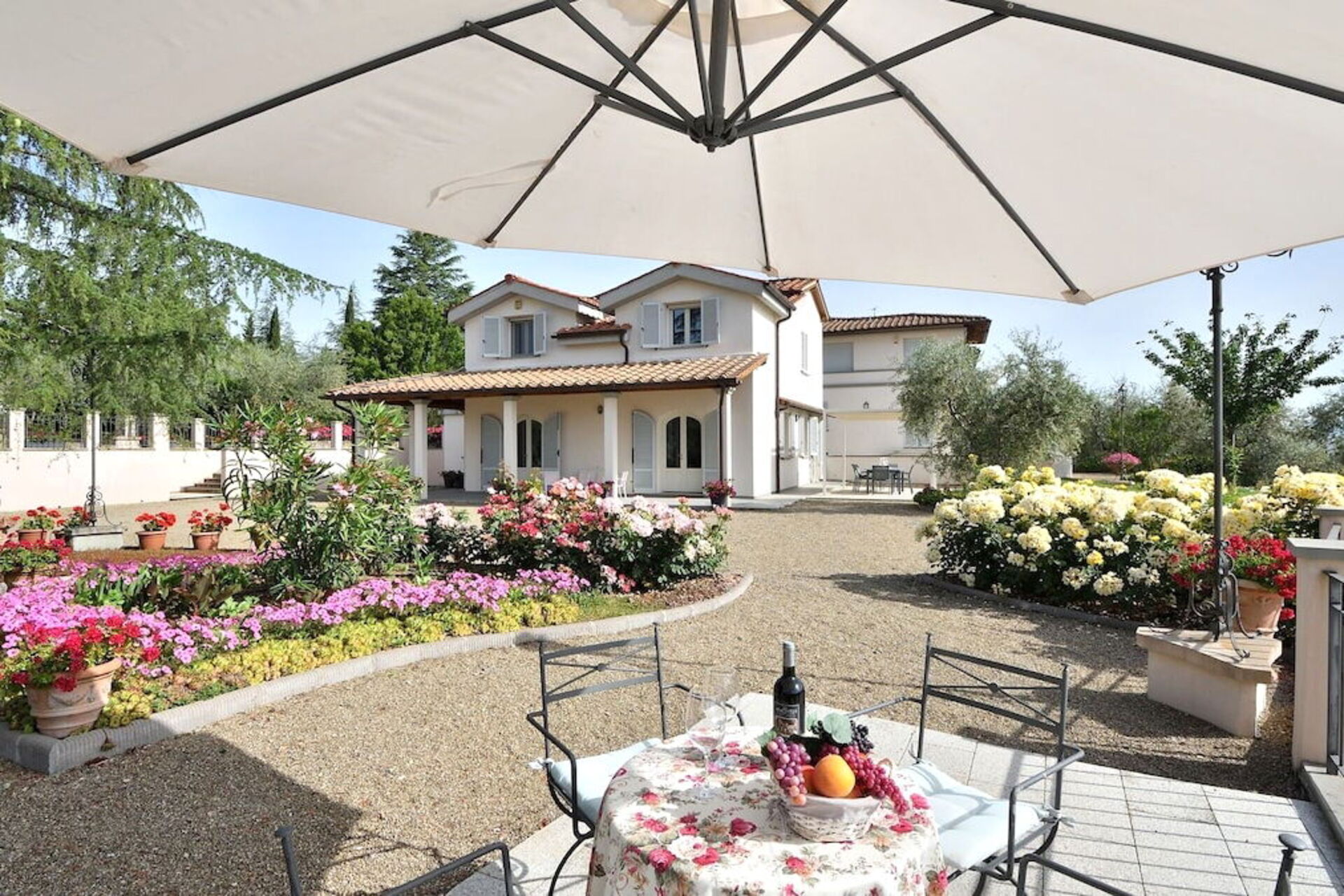 Villa Gaville tuin in Gaville