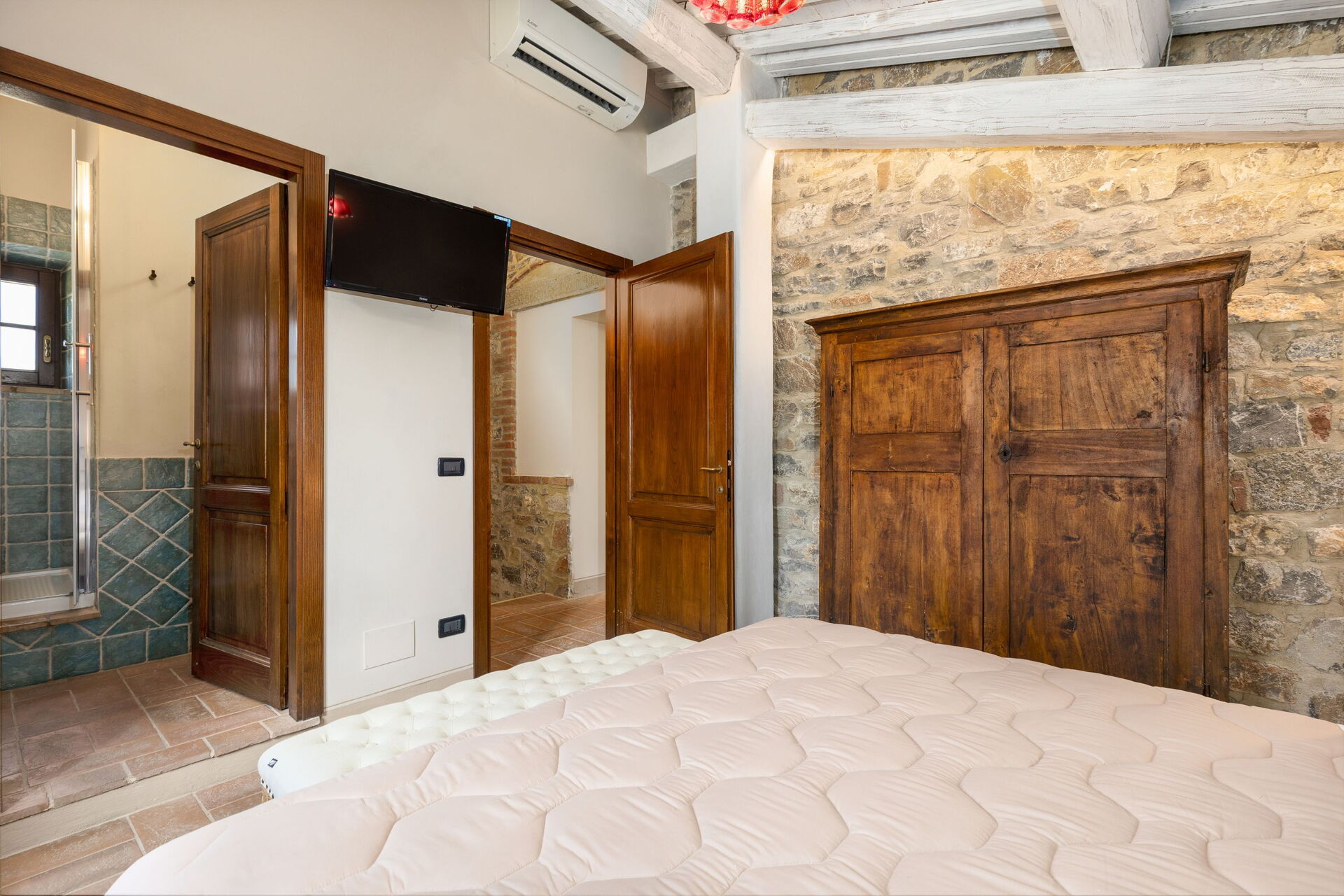 Villa San Michele badkamer in Campiglia D'orcia