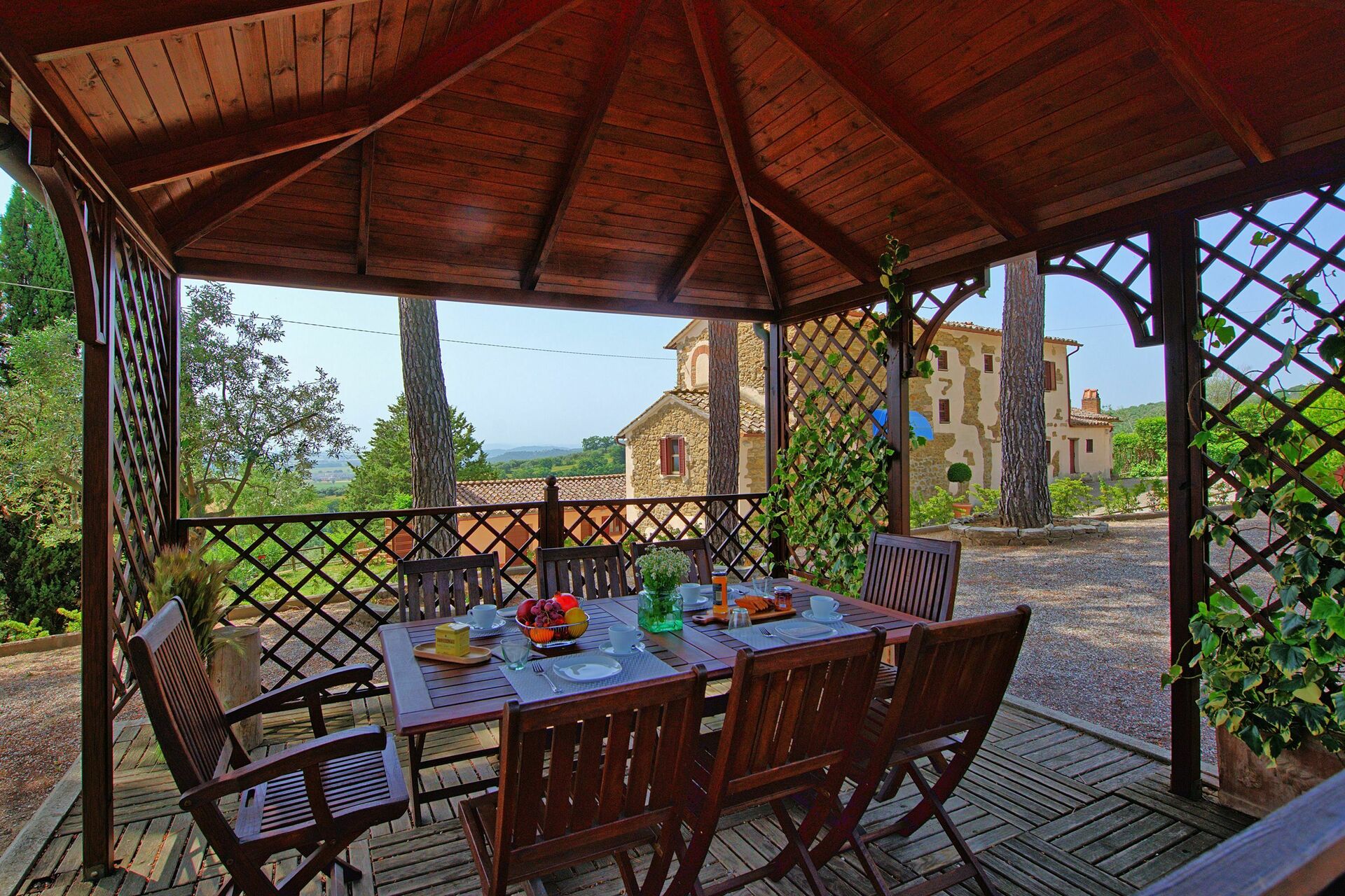 Villa Uccellaia badkamer in Agello