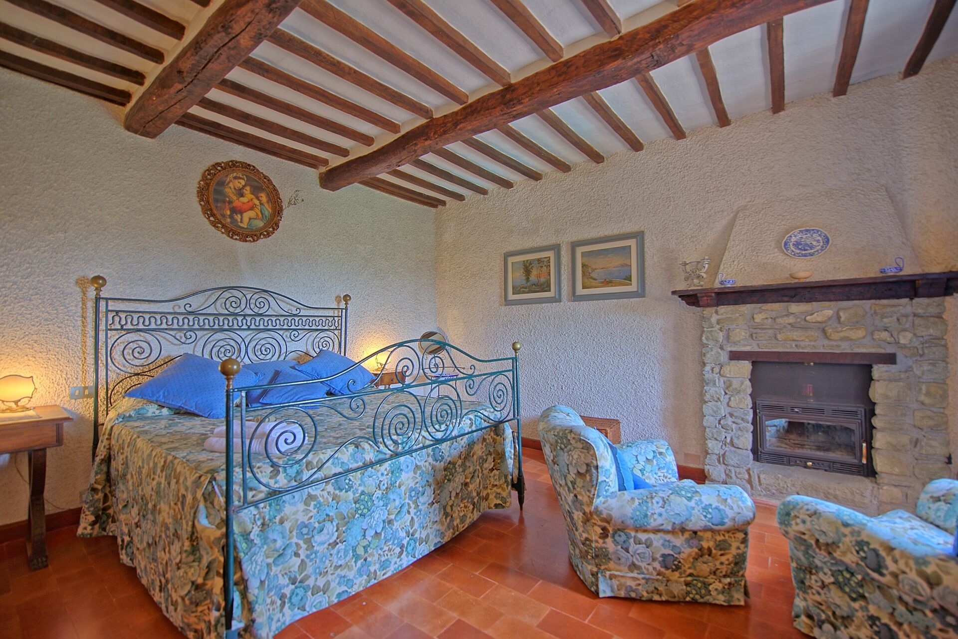 Villa Uccellaia keuken in Agello