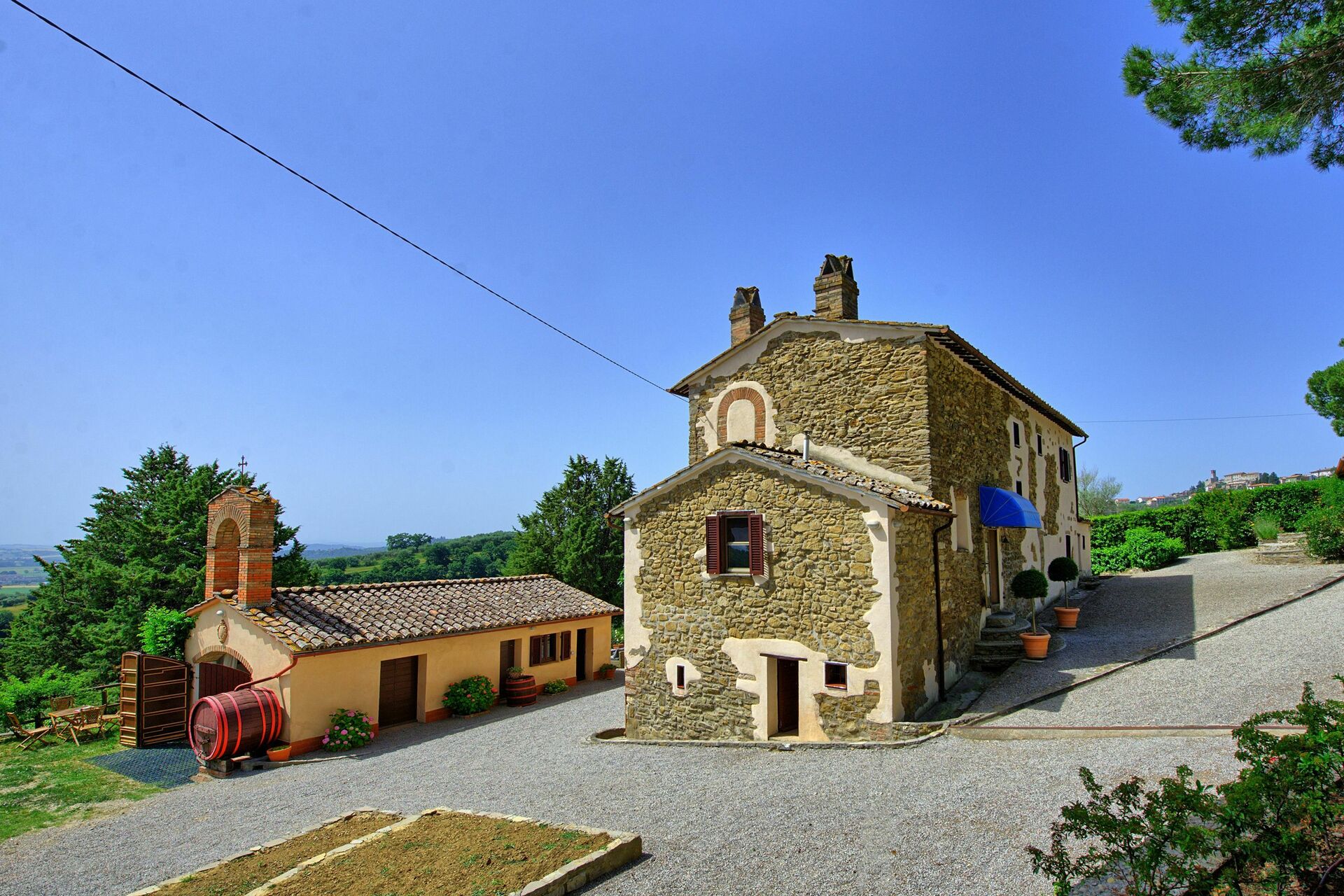 Villa Uccellaia keuken in Agello