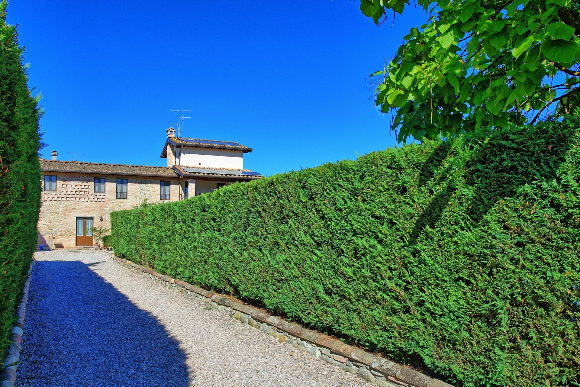 Casale Tiziano badkamer in Fighille
