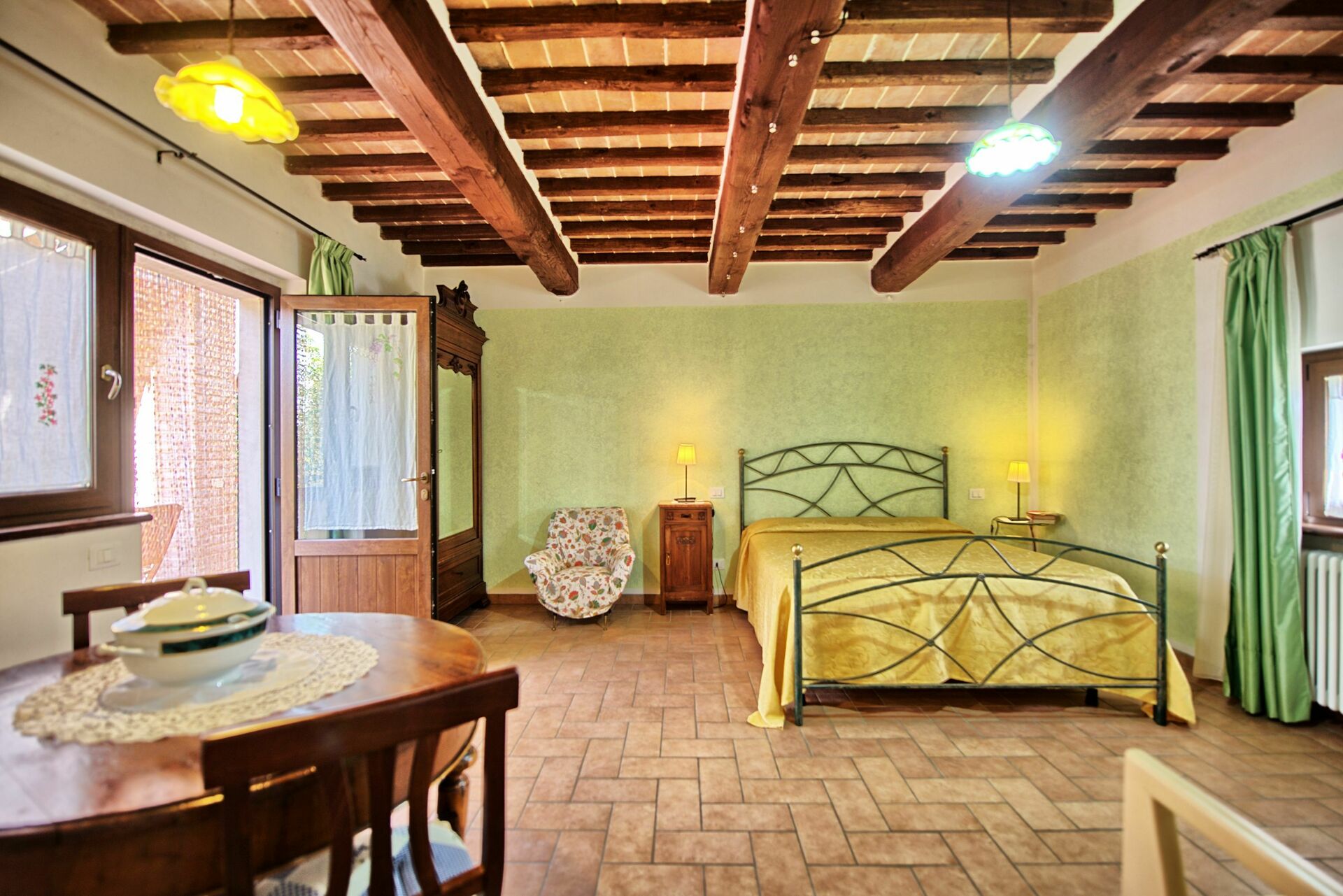 Casale Tiziano badkamer in Fighille