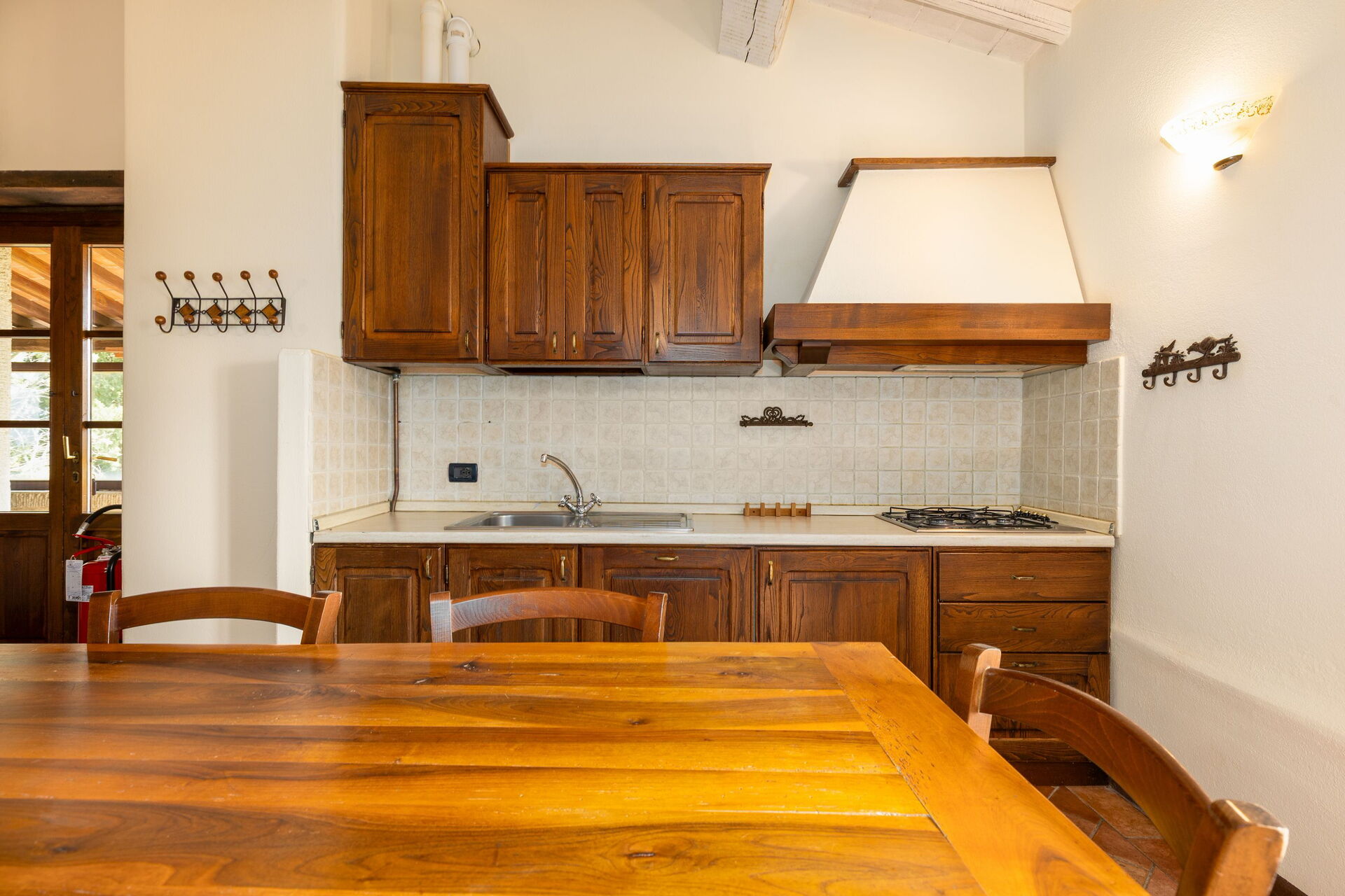 Casale Santa Francesca keuken in Campiglia D'orcia