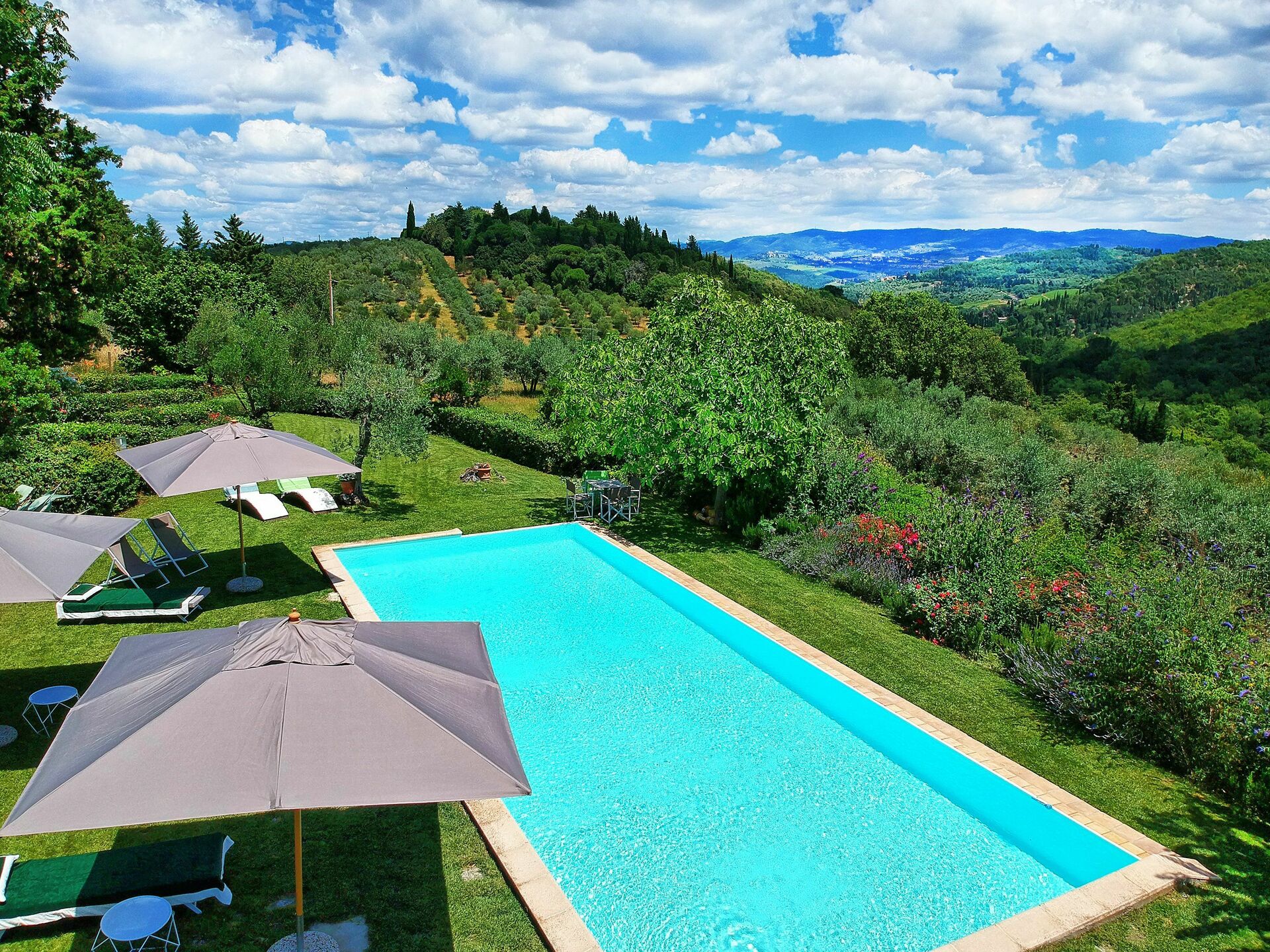 Villa Sonia tuin in Madonna Di Pietracupa