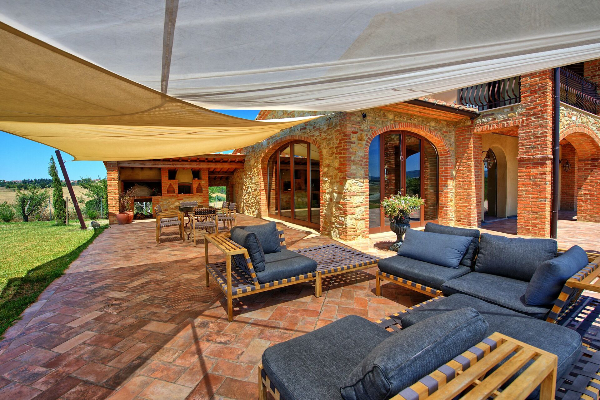 Villa Massimiliano badkamer in Lajatico