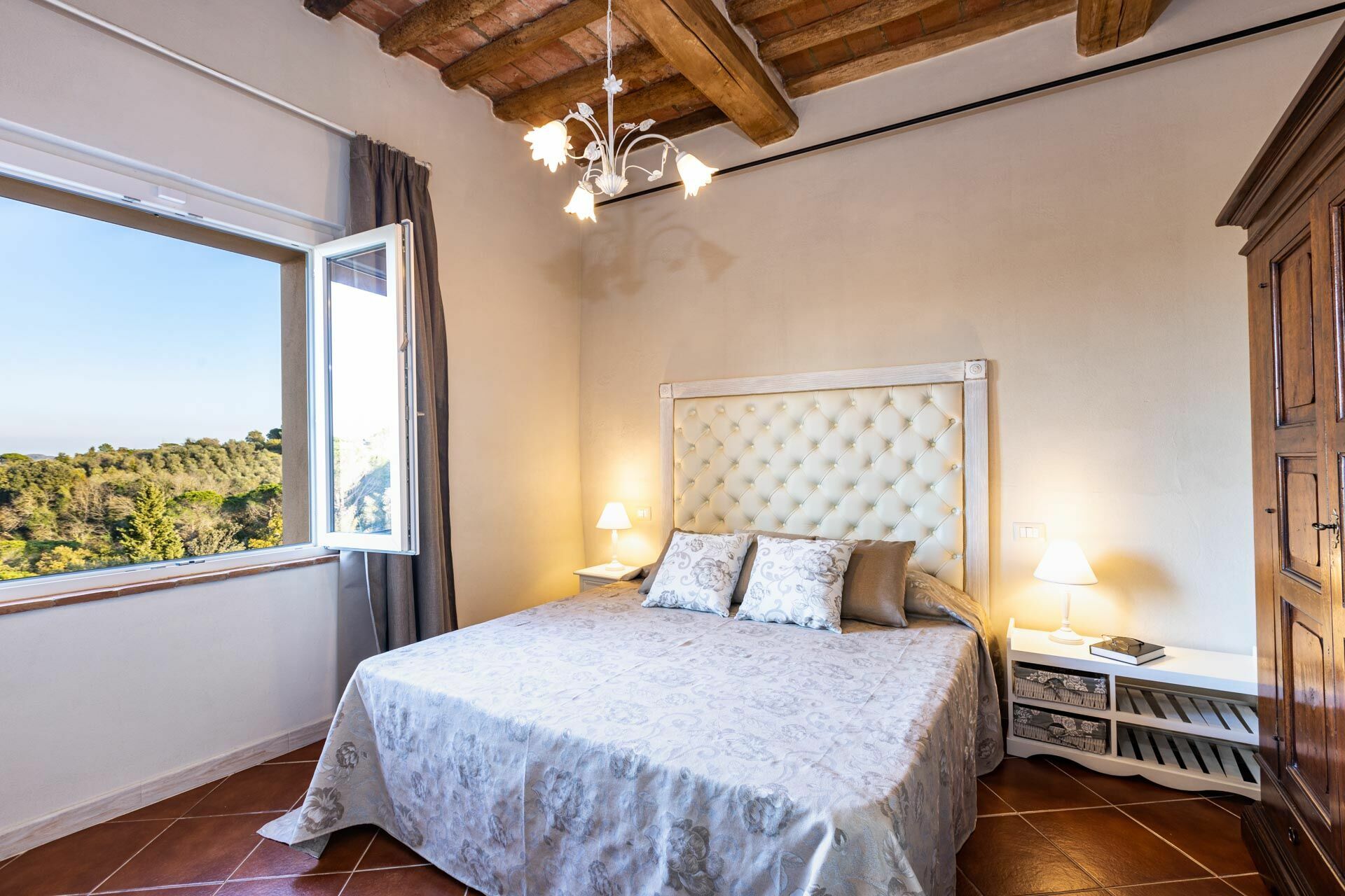 Villa Bonriposo tuin in Legoli