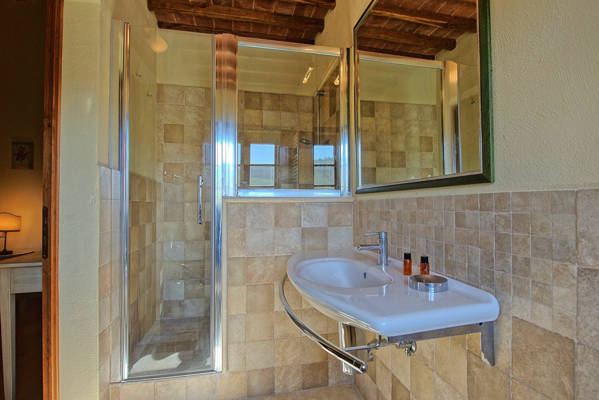 Villa Il Caggio badkamer in San Gimignano