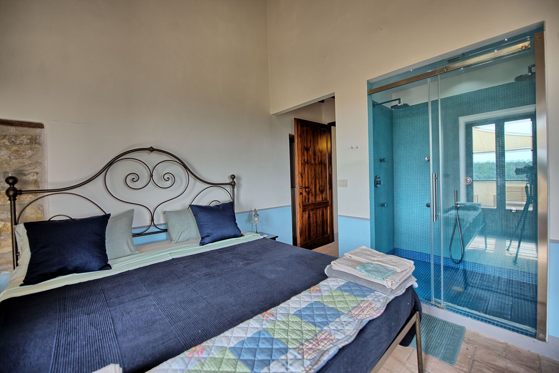 Villa Collina slaapkamer in Montegiove