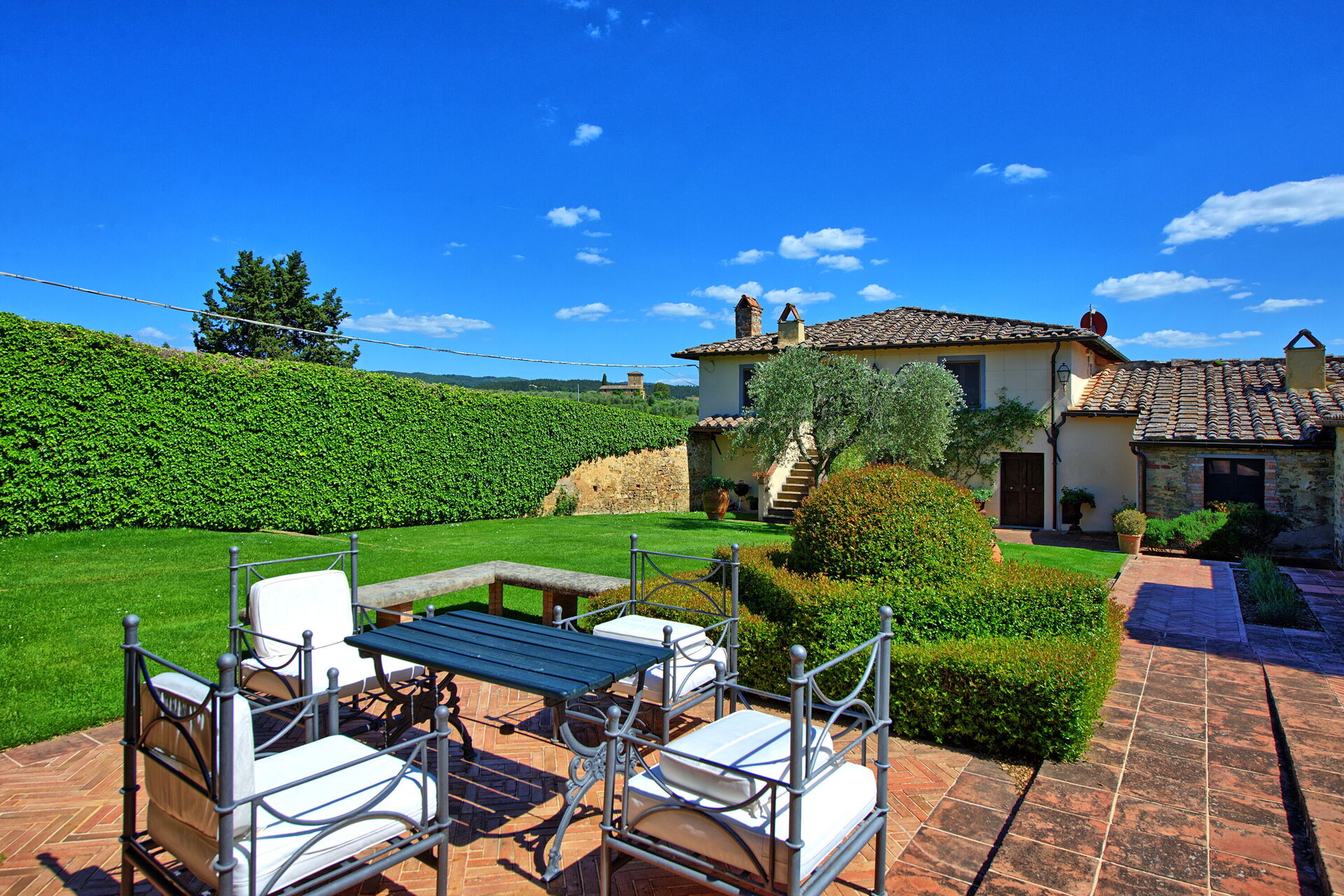 Villa Paneretta interieur in Monsanto Ii