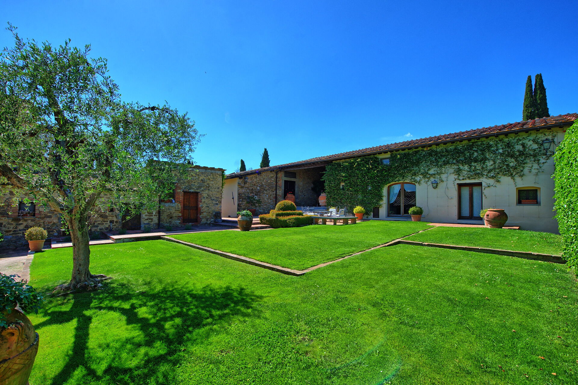 Villa Paneretta keuken in Monsanto Ii