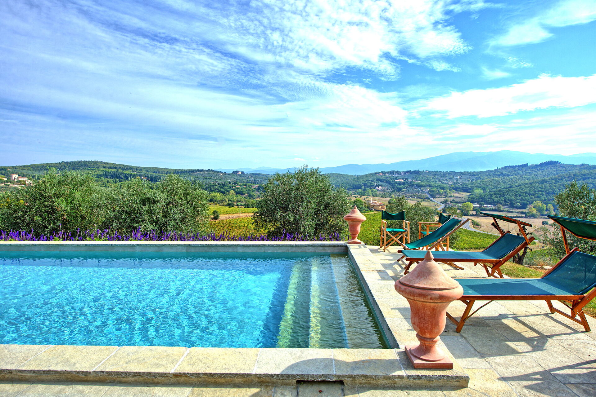 Villa Cona in San Donato In Collina, Toscane