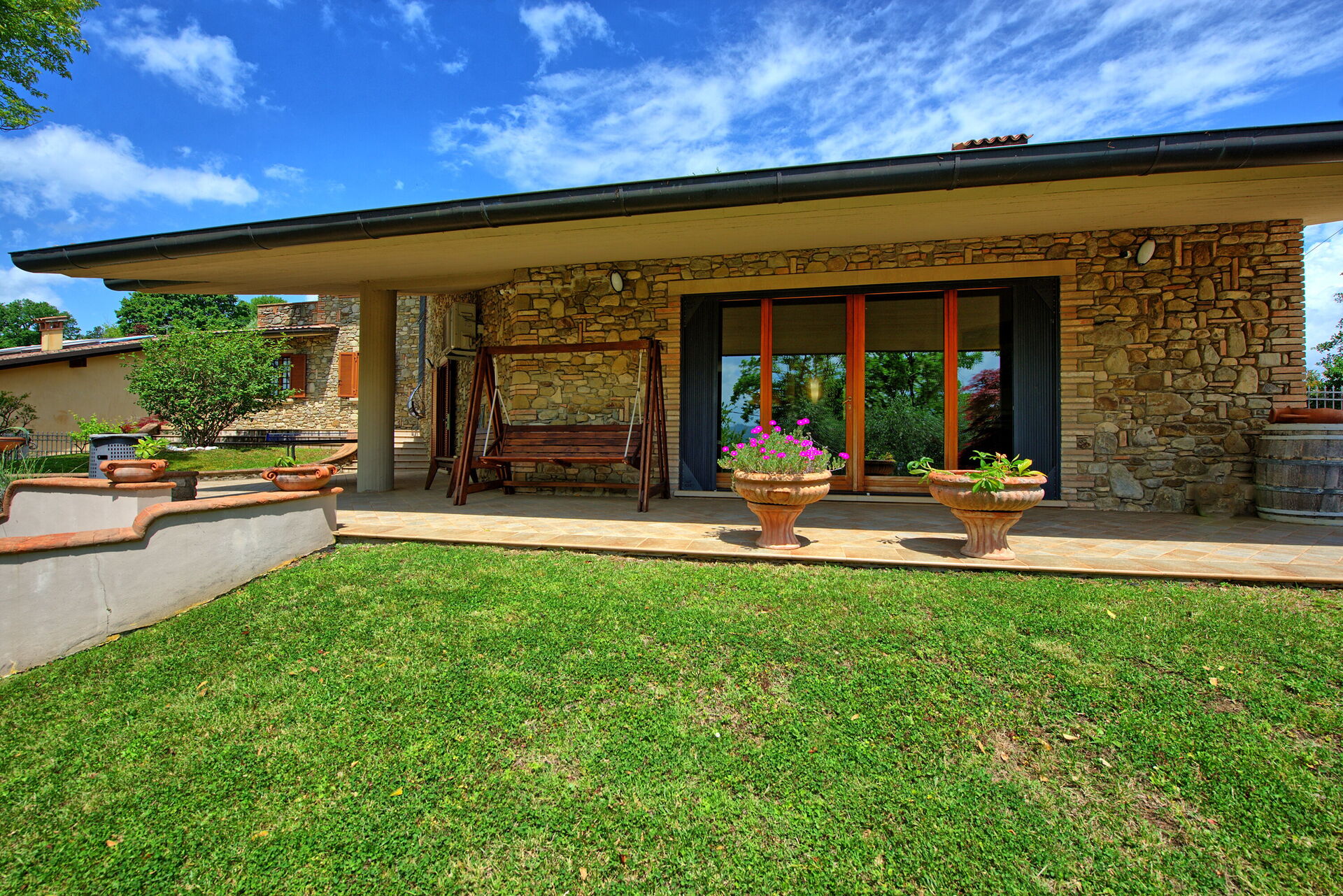 Villa Paradiso tuin in Trestina