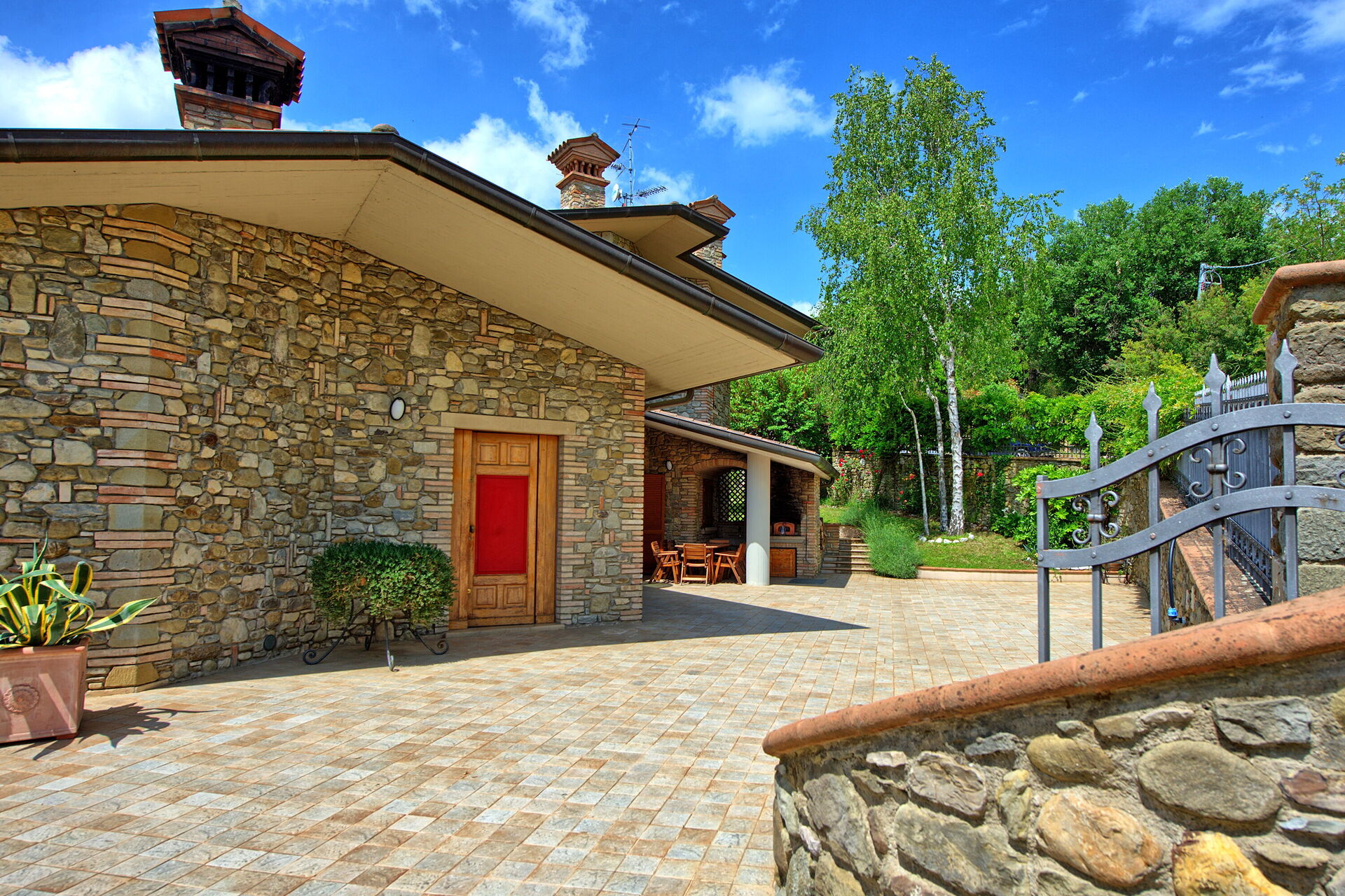 Villa Paradiso tuin in Trestina